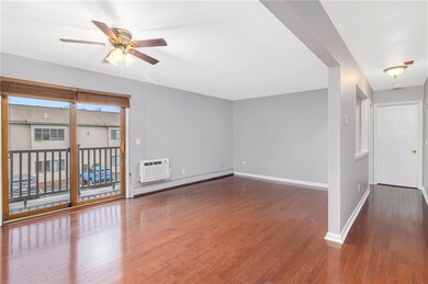 6 Village Ct, West Warwick, RI 02893 - photo 5