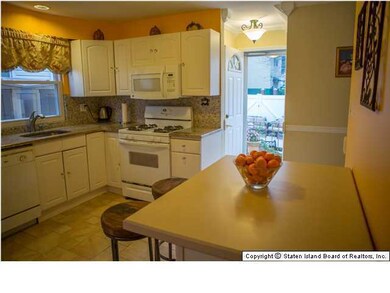4 Austin Ave, Staten Island, NY 10305 - photo 5