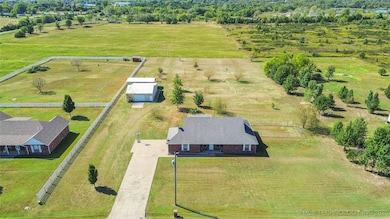 14881 N Skyline Dr, Okmulgee, OK 74447 - photo 4