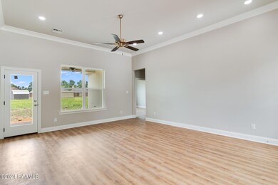 8-web-or-mls-3382 Main Hwy-5