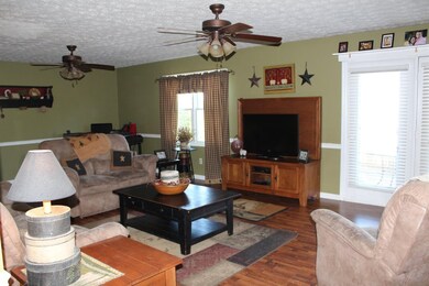 195 Old MacKville Rd, Harrodsburg, KY 40330 - photo 5