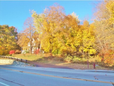 523 Pembroke St, Pembroke, NH 03275 - photo 3