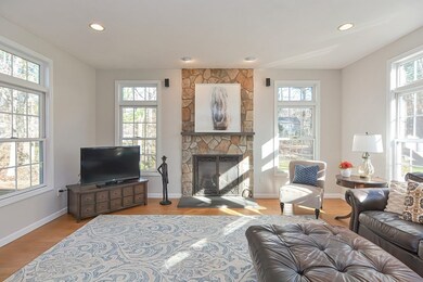 12 Queens Ct, Walpole, MA 02081 - photo 4