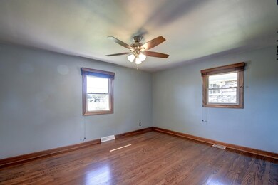 128 Carnation St, Dyer, IN 46311 - photo 3