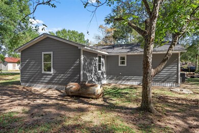 10834 Autumn Ln, Cleveland, TX 77328 - photo 5