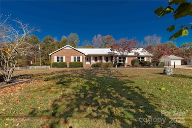 4336 Mcallister Rd, Catawba, SC 29704 - photo 6