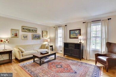 3542 Hamlet Place, Chevy Chase, MD 20815 - photo 3