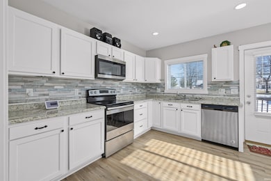 429 N Broadway St, Butler, IN 46721 - photo 5