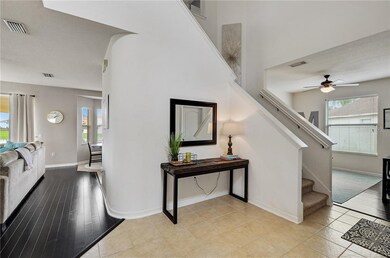 Welcoming 2 story foyer!