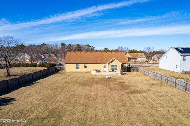 123 Laurel Woods Blvd, Currituck, NC 27929 - photo 2