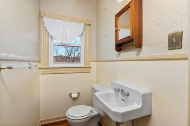 476 Walnut Ave, Waynesboro, VA 22980 - photo 4