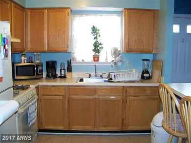 2126 Brunt St, Baltimore, MD 21217 - photo 6