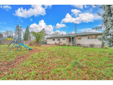 1550 SE 4th St, Gresham, OR 97080 - photo 7