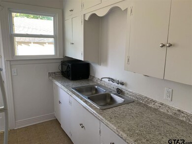 1900 S Donnybrook Ave, Tyler, TX 75701 - photo 4