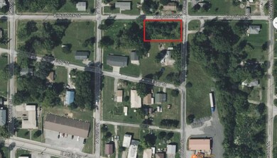 8 Kirkpatrick St, Benton, IL 62812 - photo 4