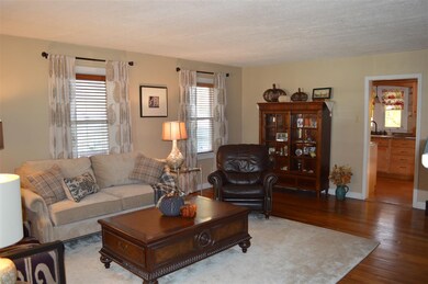 411 W Spruce St, Princeton, IN 47670 - photo 2