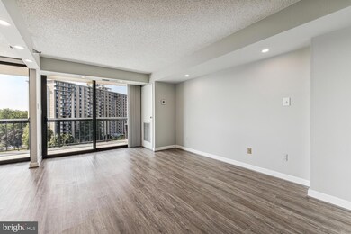 Chelsea Towers unit 903, Bethesda, MD 20817 - photo 5