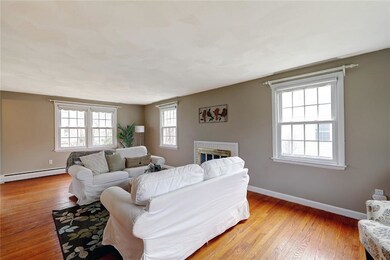 7 Newbrook Dr, Barrington, RI 02806 - photo 4