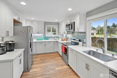 20056 Lysir Ct NE, Poulsbo, WA 98370 - photo 7