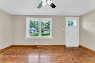 826 Lafayette Blvd, Sheffield Lake, OH 44054 - photo 5
