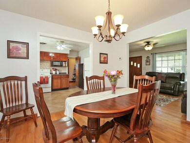 647 Monte Carlo Rd, Jacksonville, FL 32216 - photo 6