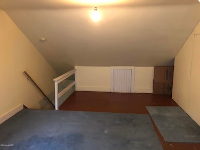 166 W Broadway, Jim Thorpe, PA 18229 - photo 7