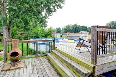 Carnation7713-Deck-pool-1