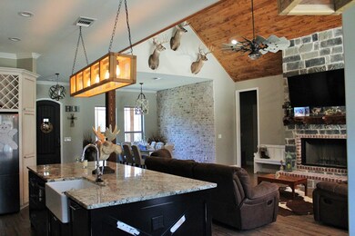 505 Westwood Dr, Lufkin, TX 75904 - photo 3