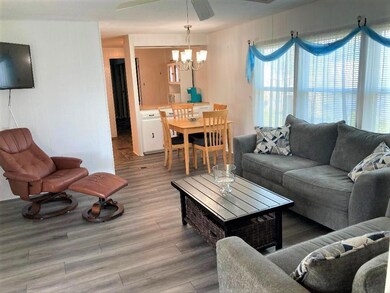 703 Periwinkle Cir, Sebastian, FL 32976 - photo 2