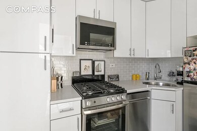 The Frost House unit 15F, New York, NY 10065 - photo 3