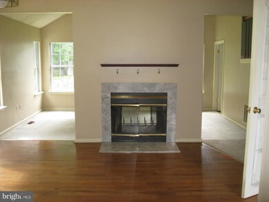 21407 Lee Dr, Lexington Park, MD 20653 - photo 3