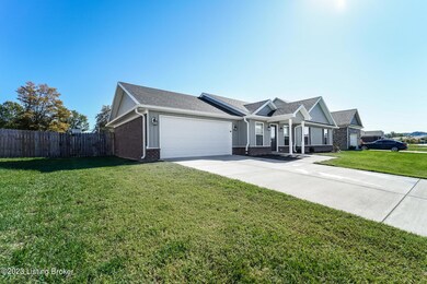 002-photo-front-view-7696070