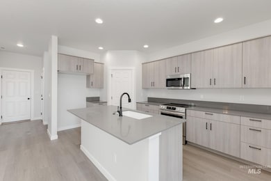 2888 E Boulder Basin Dr, Kuna, ID 83634 - photo 3