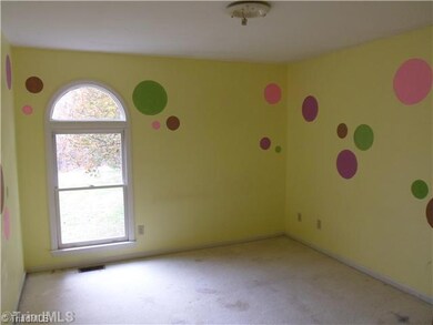 940 Greenleaf Acres Dr, Asheboro, NC 27205 - photo 6