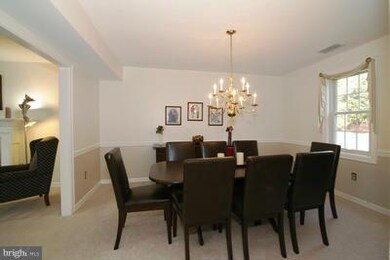 4923 Princess Anne Ct, Fairfax, VA 22032 - photo 6