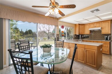 Kitchen and breakfast nook