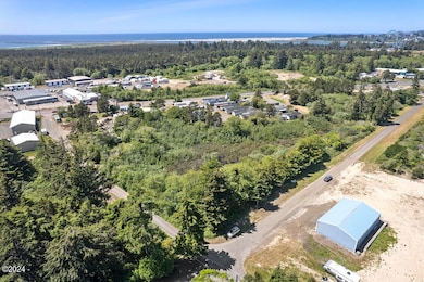 100 SE 40th St, Newport, OR 97366 - photo 5