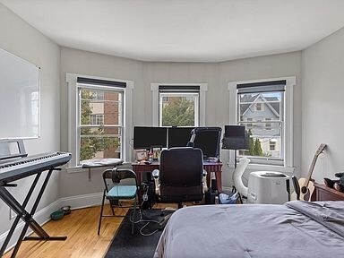 14 Staples Ave unit 2, Everett, MA 02149 - photo 4