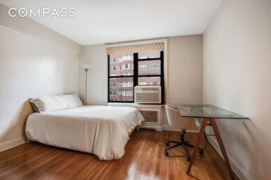 305 E 72nd St unit 4CN, New York, NY 10021 - photo 3
