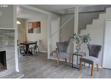 1030 SW Mark St, Newport, OR 97365 - photo 5