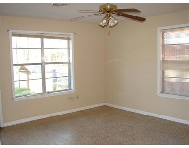 1066 S Audubon St unit 2, Slidell, LA 70460 - photo 2