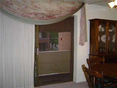 Sliding door to front balcony.