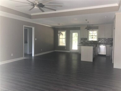 615 Hazelwood St, Asheboro, NC 27205 - photo 3