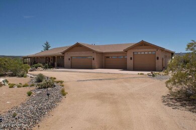 4780 Sedona View garage view