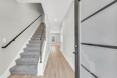 1502 Jonathan Wade Cir, Clarksville, TN 37043 - photo 3