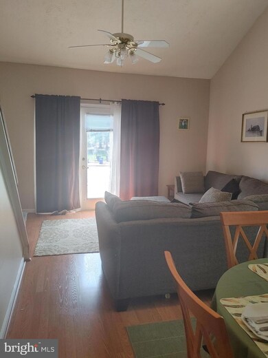 9421 Nicklaus Ln, Laurel, MD 20708 - photo 2