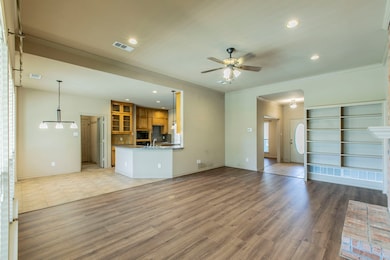 526 Preston Trail, Cedar Hill, TX 75104 - photo 4