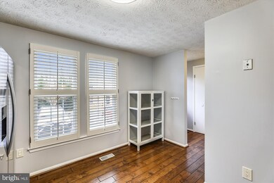 541 Bay Dale Ct, Arnold, MD 21012 - photo 3