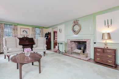 10 Hilton Heath Rd Cos Cob CT-large-022-
