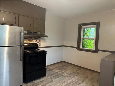 613 N Lafayette St, Allentown, PA 18104 - photo 4